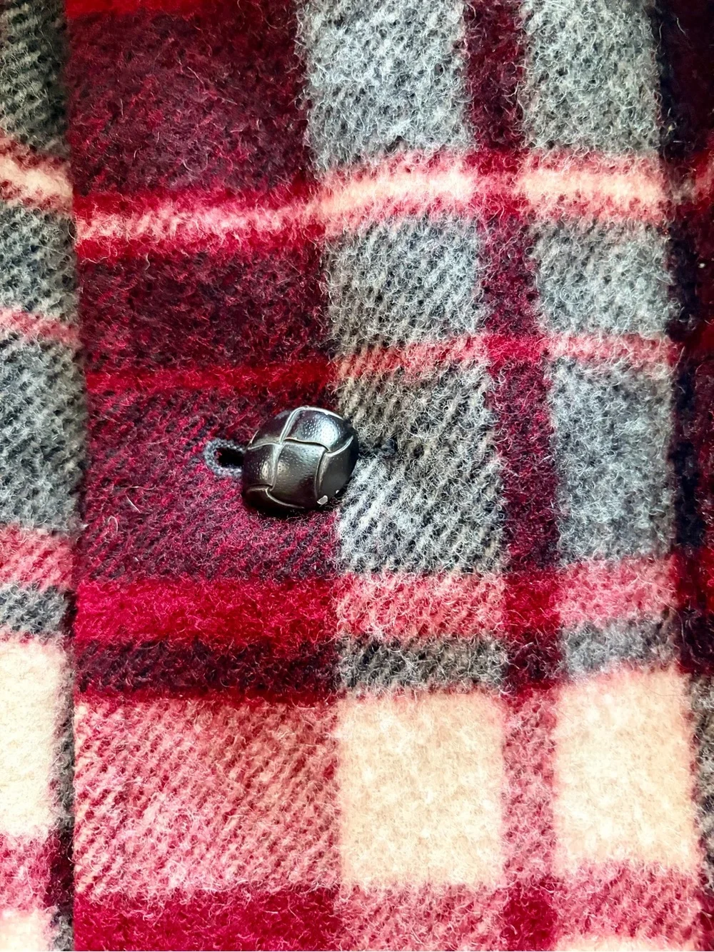 Vintage Woolrich Red Black Cream Plaid Men's Classic Coat